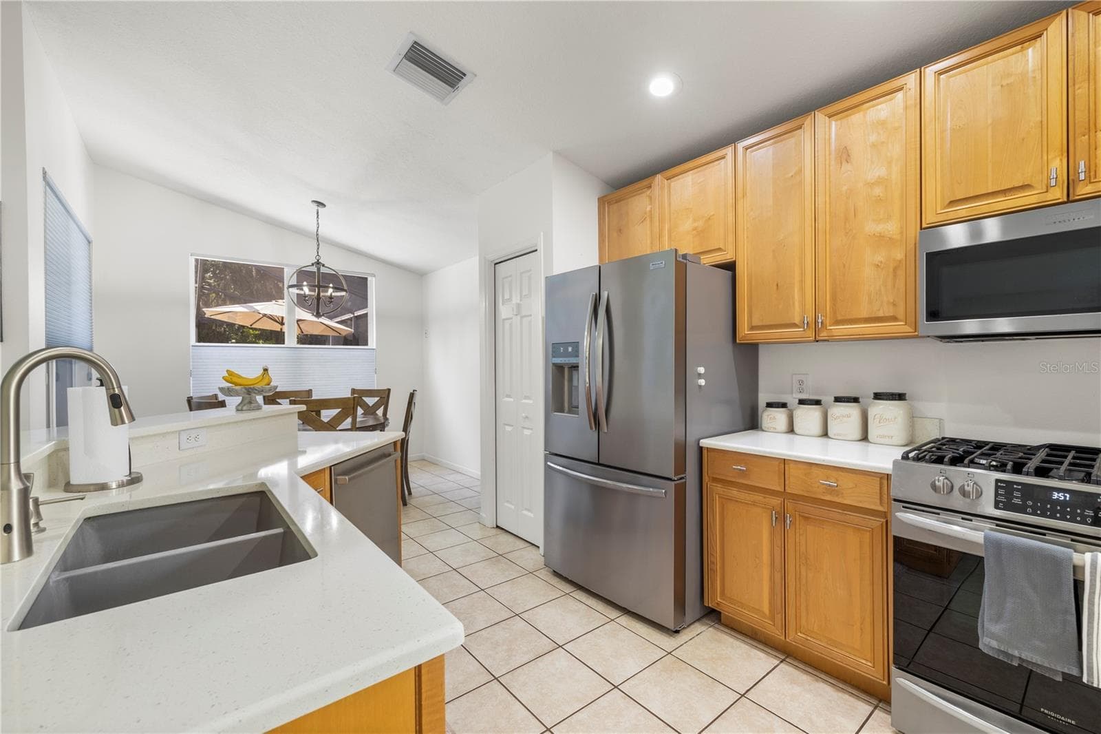 Single Family Residence at 30923 IVERSON DR, WESLEY CHAPEL, photo 16 of 61