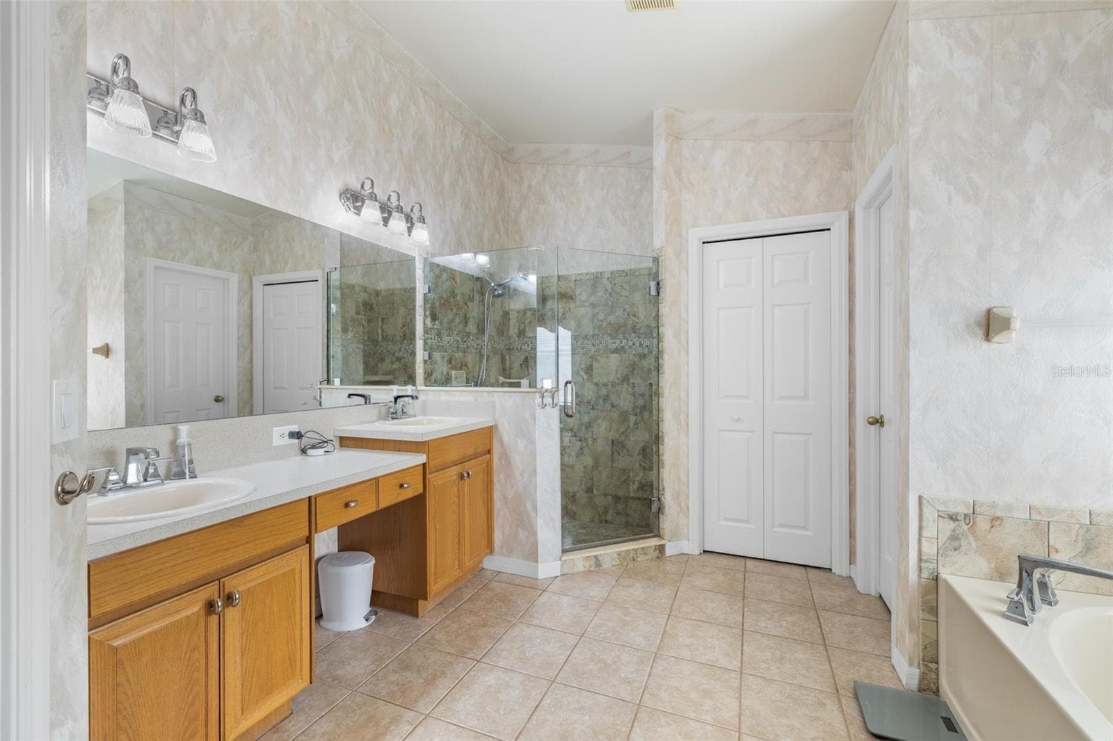 Single Family Residence at 30923 IVERSON DR, WESLEY CHAPEL, photo 35 of 61
