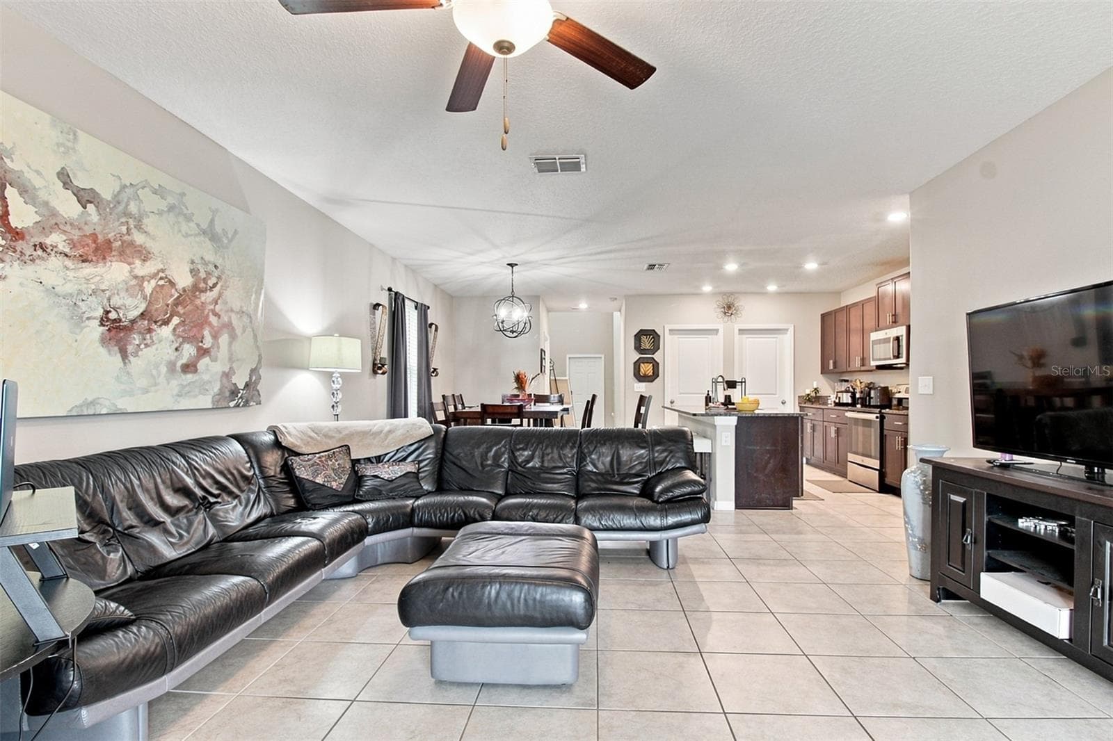 Single Family Residence at 31746 BARREL WAVE WAY, WESLEY CHAPEL, photo 8 of 29