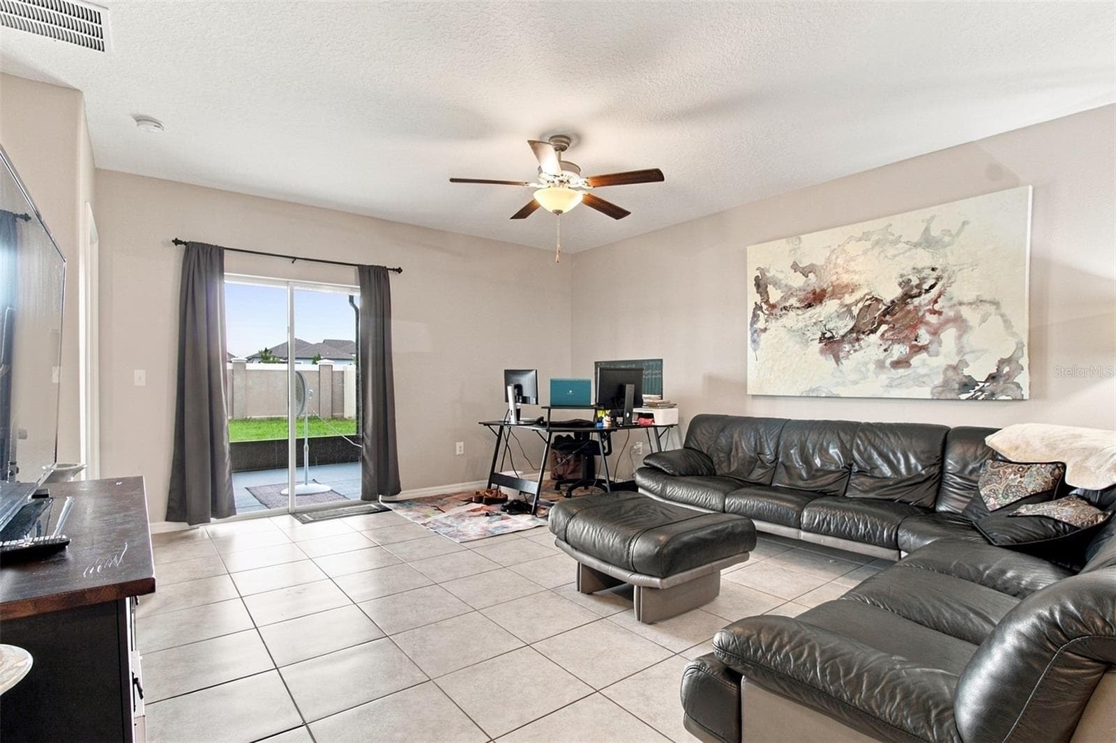 Single Family Residence at 31746 BARREL WAVE WAY, WESLEY CHAPEL, photo 9 of 29