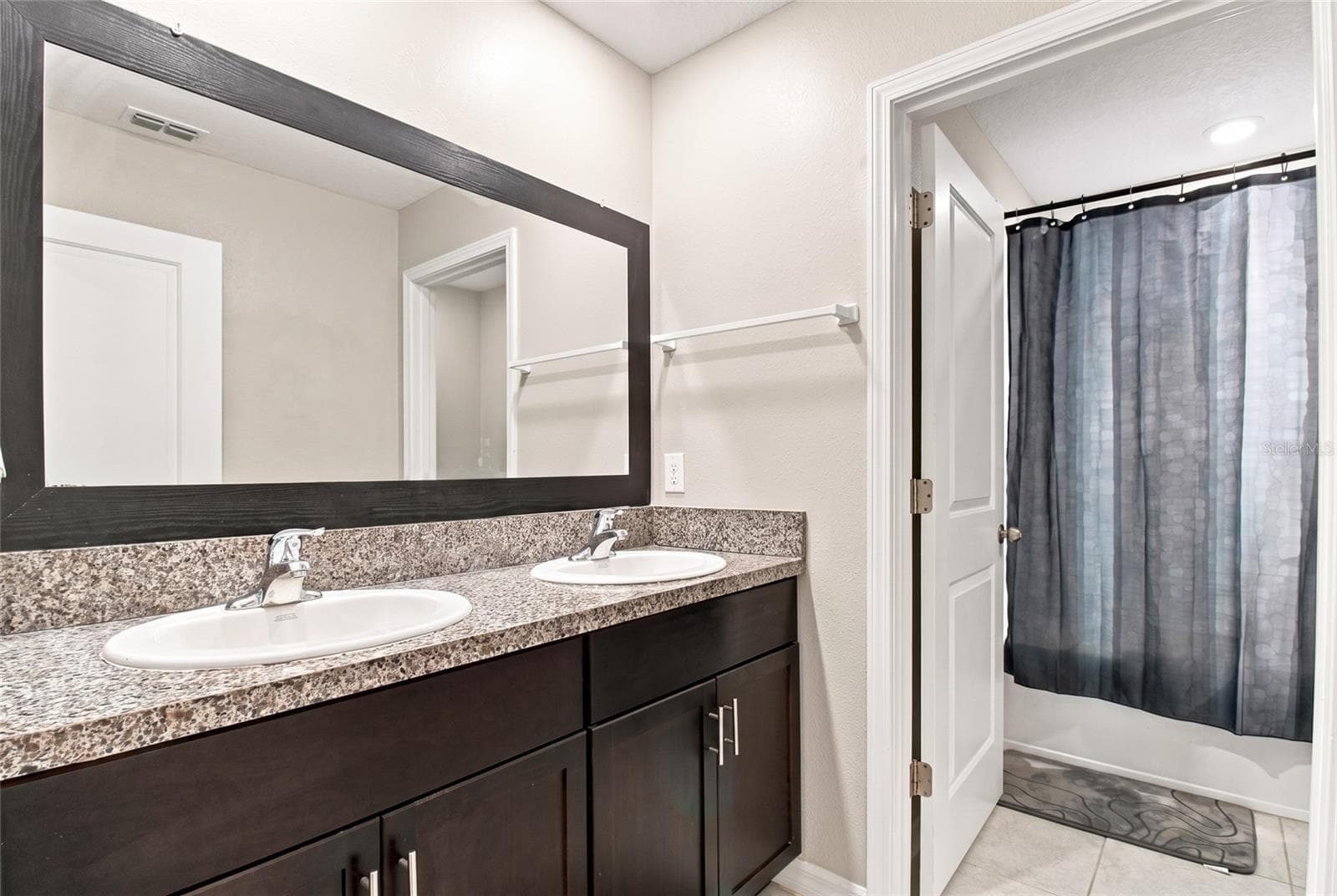 Single Family Residence at 31746 BARREL WAVE WAY, WESLEY CHAPEL, photo 18 of 29