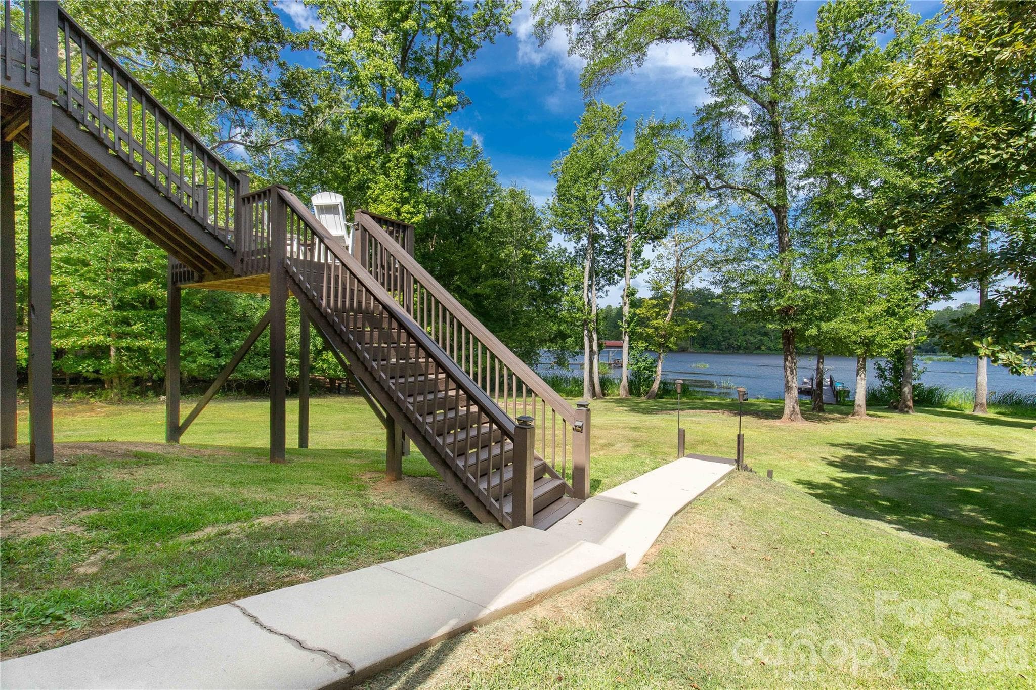 Lake home with a great view! - 2051 Great North Road, Winnsboro