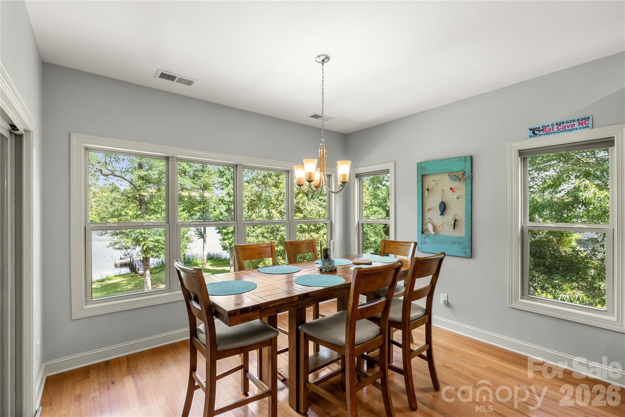 Dining area overlooking the Lake Wateree - 2051 Great North Road, Winnsboro