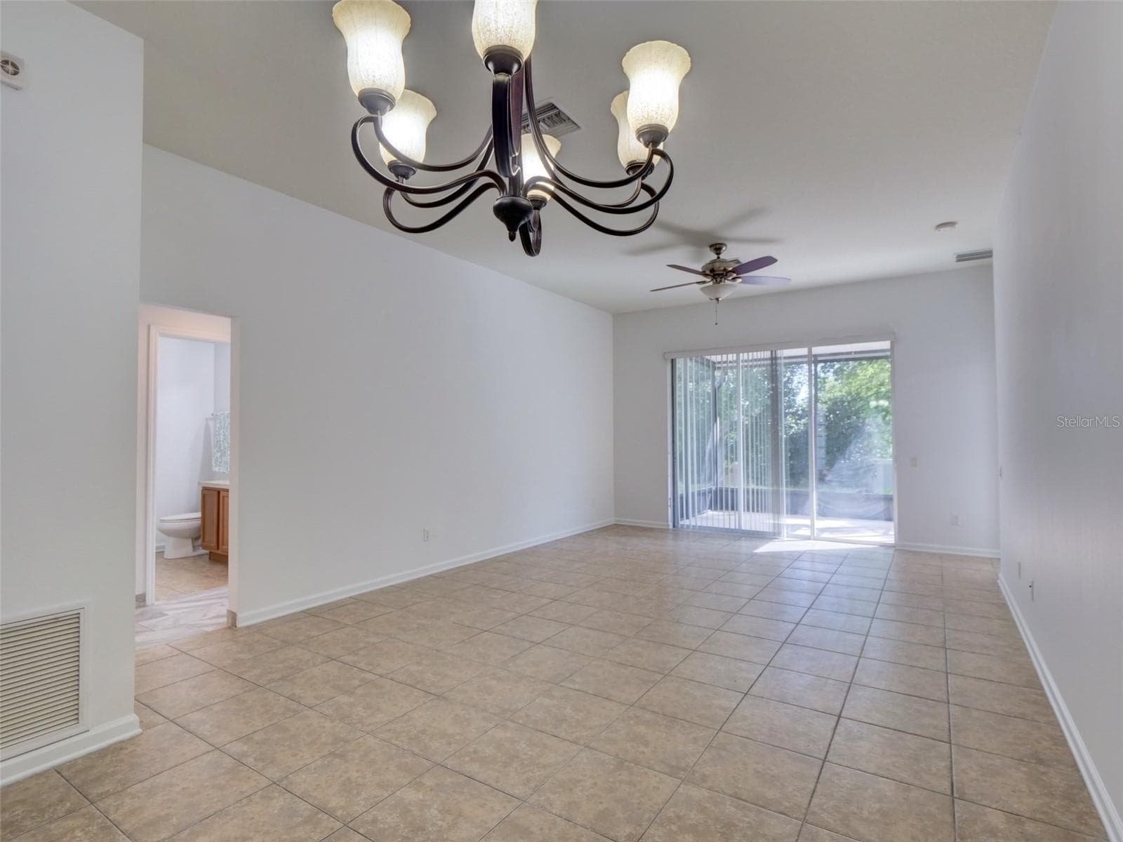 Open Floor Plan of Living and Dining - 2972 SANTA MARIA AVE, CLERMONT