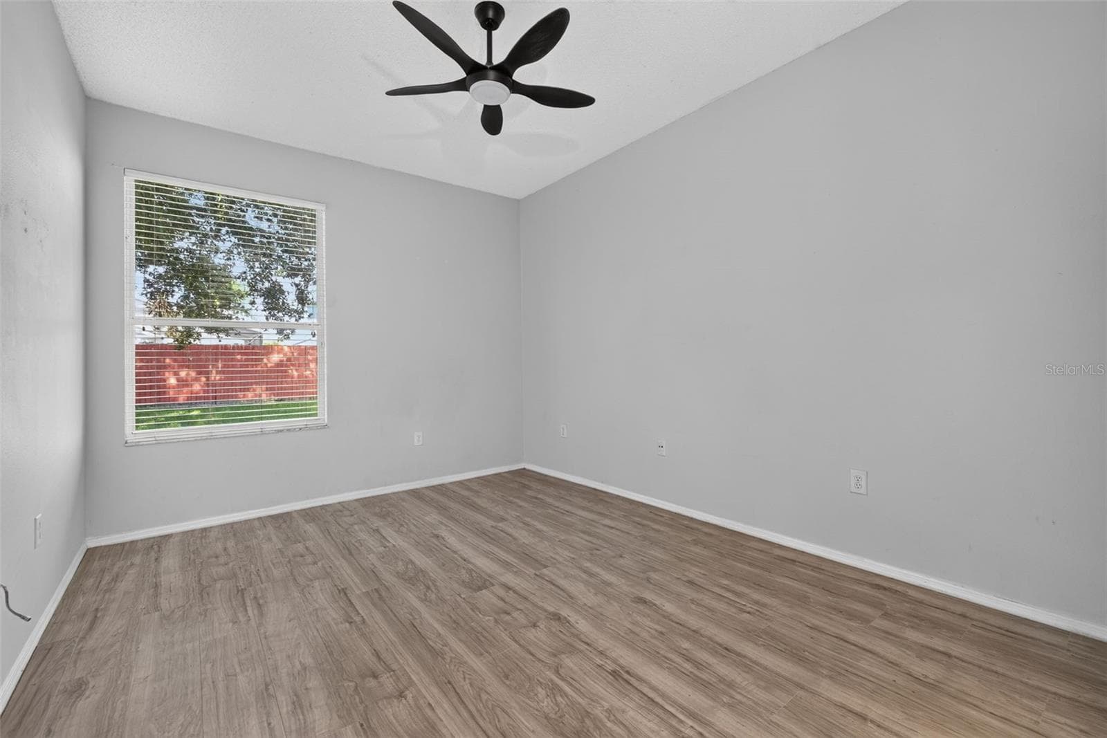 Townhouse at 13304 SUMMERTON DR, ORLANDO, photo 20 of 54