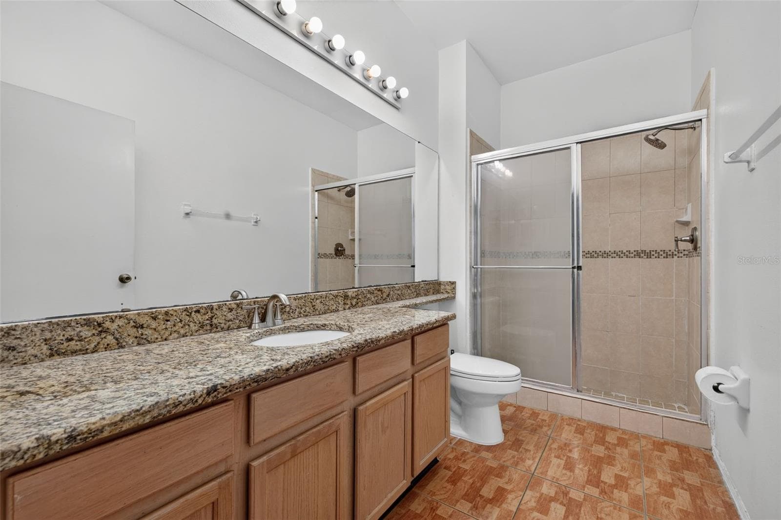 Townhouse at 13304 SUMMERTON DR, ORLANDO, photo 23 of 54