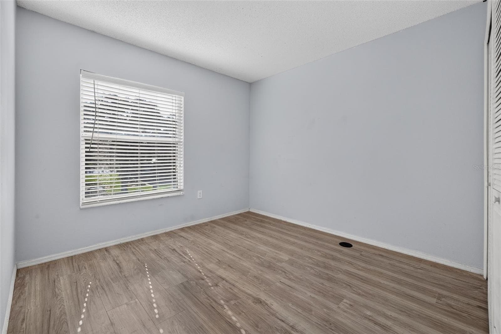 Townhouse at 13304 SUMMERTON DR, ORLANDO, photo 31 of 54