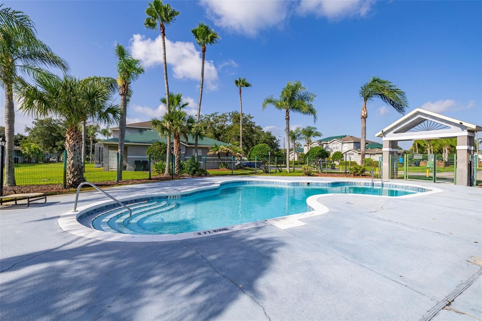 Townhouse at 13304 SUMMERTON DR, ORLANDO, photo 51 of 54