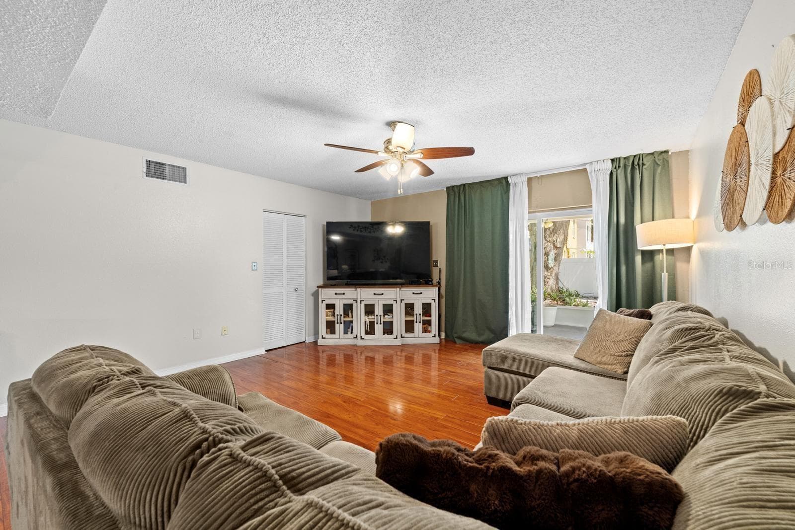 Townhouse at 5220 BLANE DR, TEMPLE TERRACE, photo 13 of 29