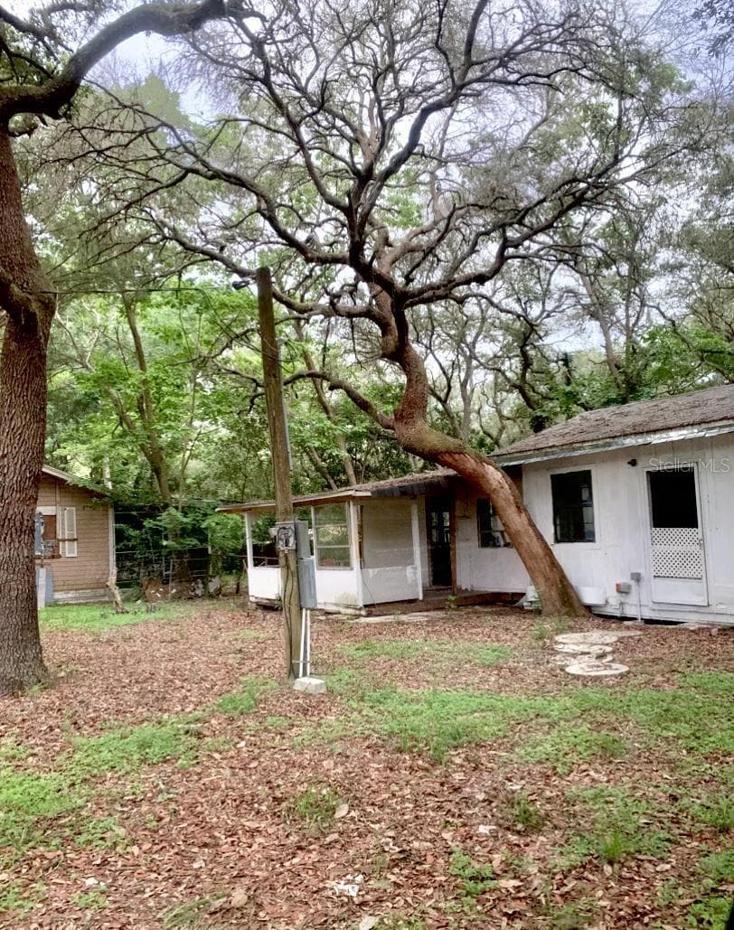 Single Family Residence at 17273 NE 37TH ST, SILVER SPRINGS, photo 2 of 15