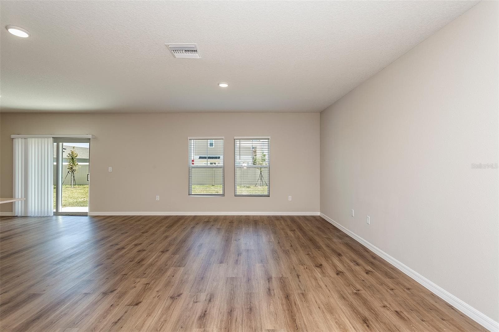 Single Family Residence at 9092 BELLEVIEW FOREST PASS, DADE CITY, photo 3 of 30