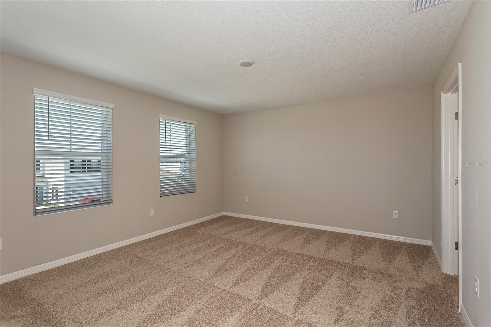 Single Family Residence at 9092 BELLEVIEW FOREST PASS, DADE CITY, photo 4 of 30