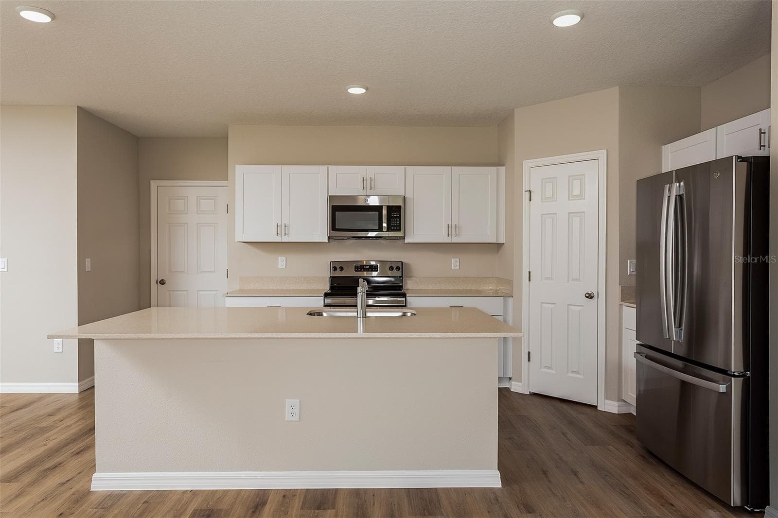 Single Family Residence at 9092 BELLEVIEW FOREST PASS, DADE CITY, photo 8 of 30