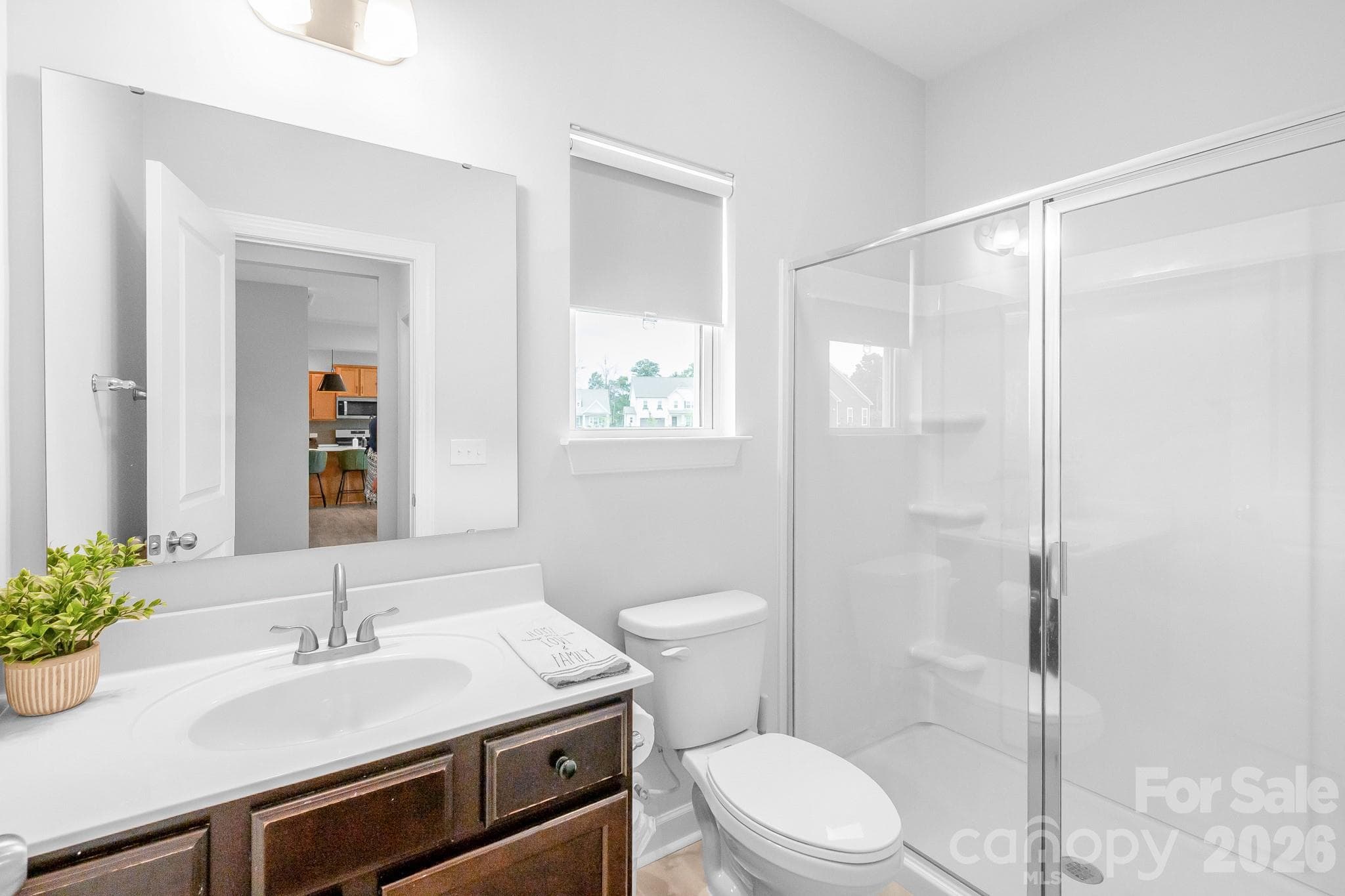 Main Floor Bathroom - 1046 Stone Marker Drive, Monroe