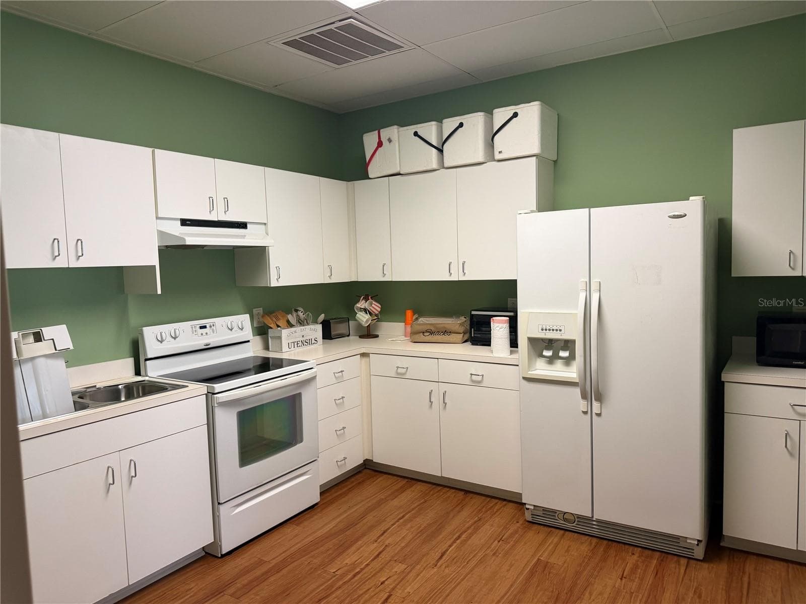 Office at 2290 E 92 HWY, PLANT CITY, photo 17 of 18