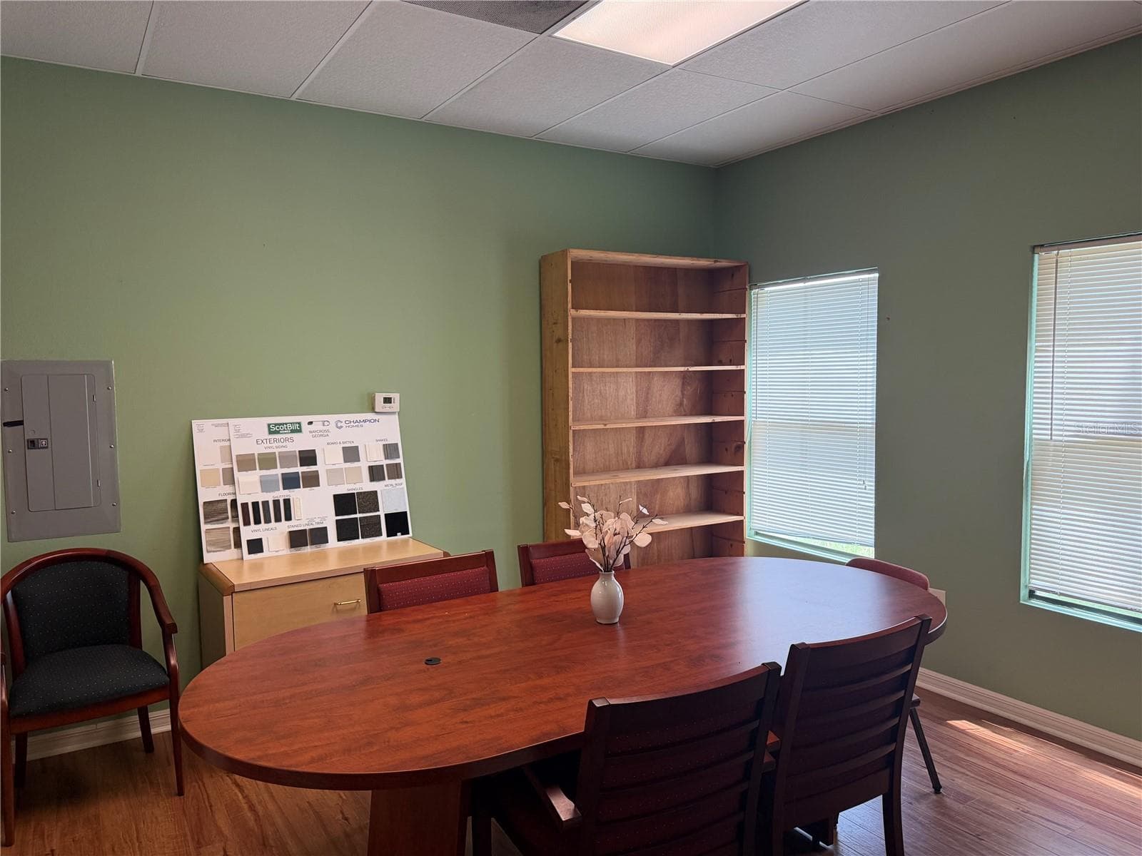 Office at 2290 E 92 HWY, PLANT CITY, photo 18 of 18