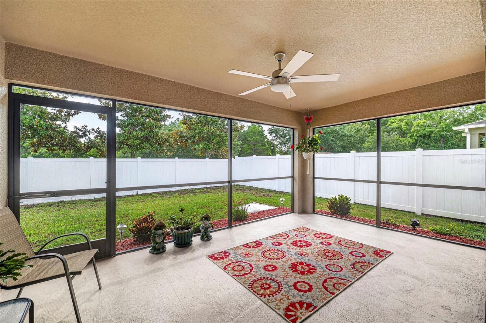 Private rear lanai! - 10114 IVES LOOP, HUDSON