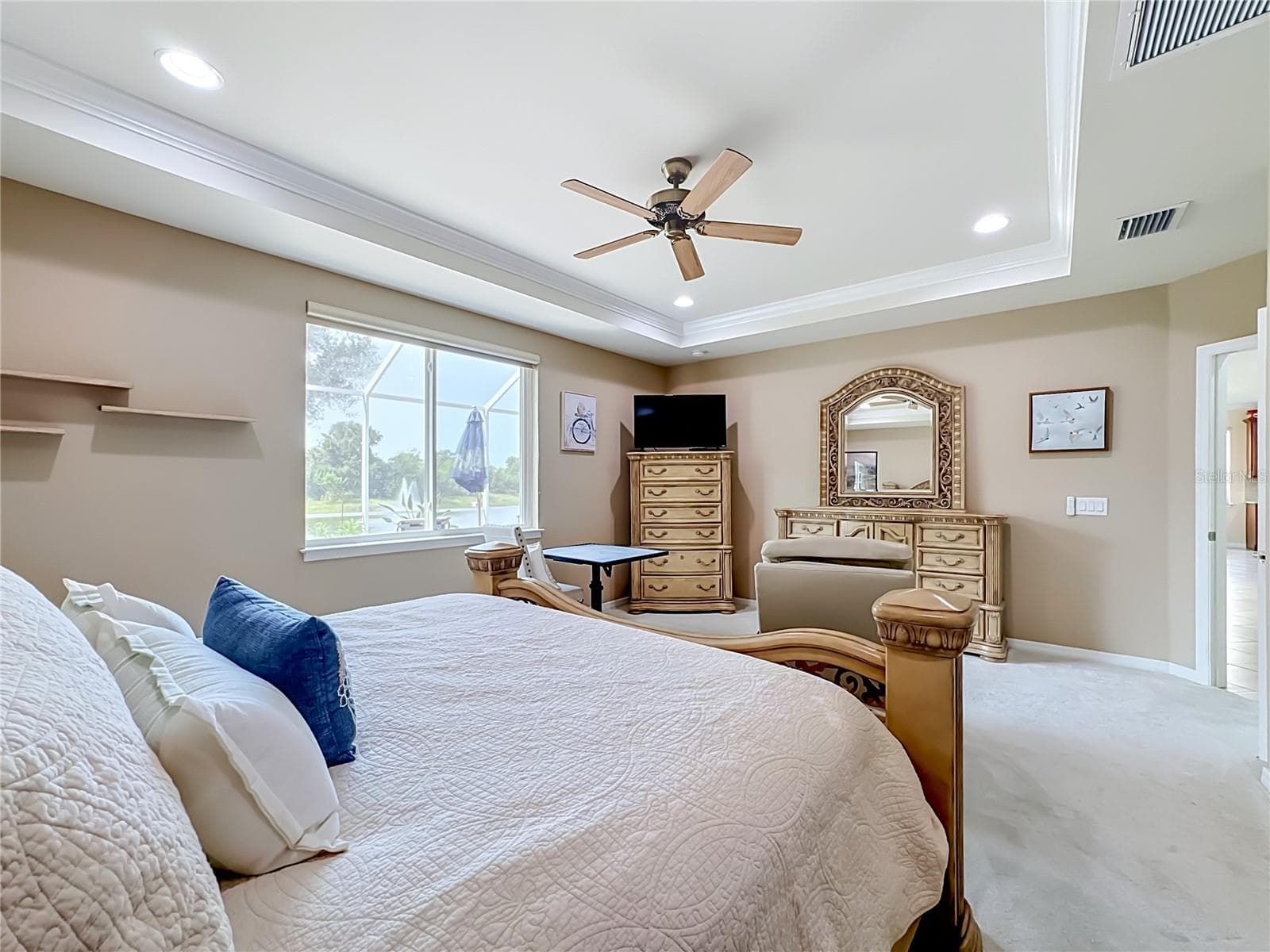Primary Suite with Elegant Tray Ceiling - 6149 ABACO DR, SARASOTA
