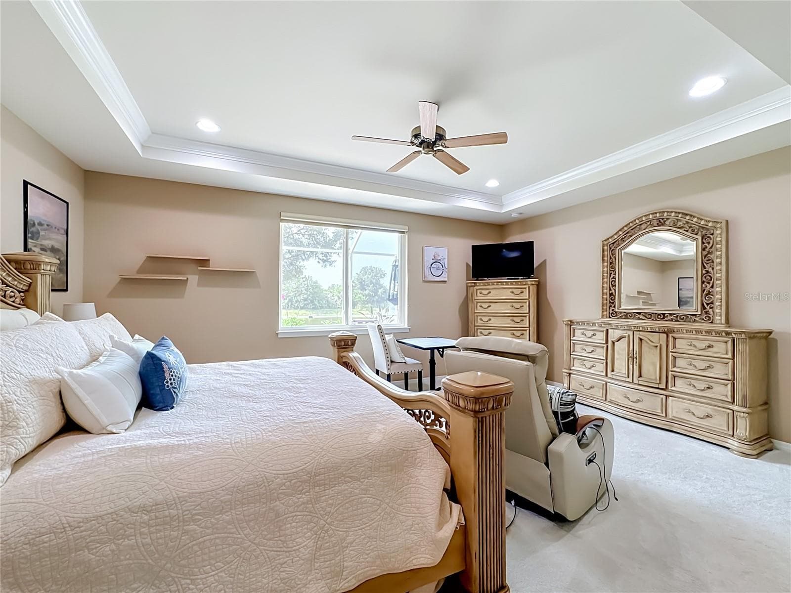 Spacious Primary Bedroom with Tray Ceiling - 6149 ABACO DR, SARASOTA