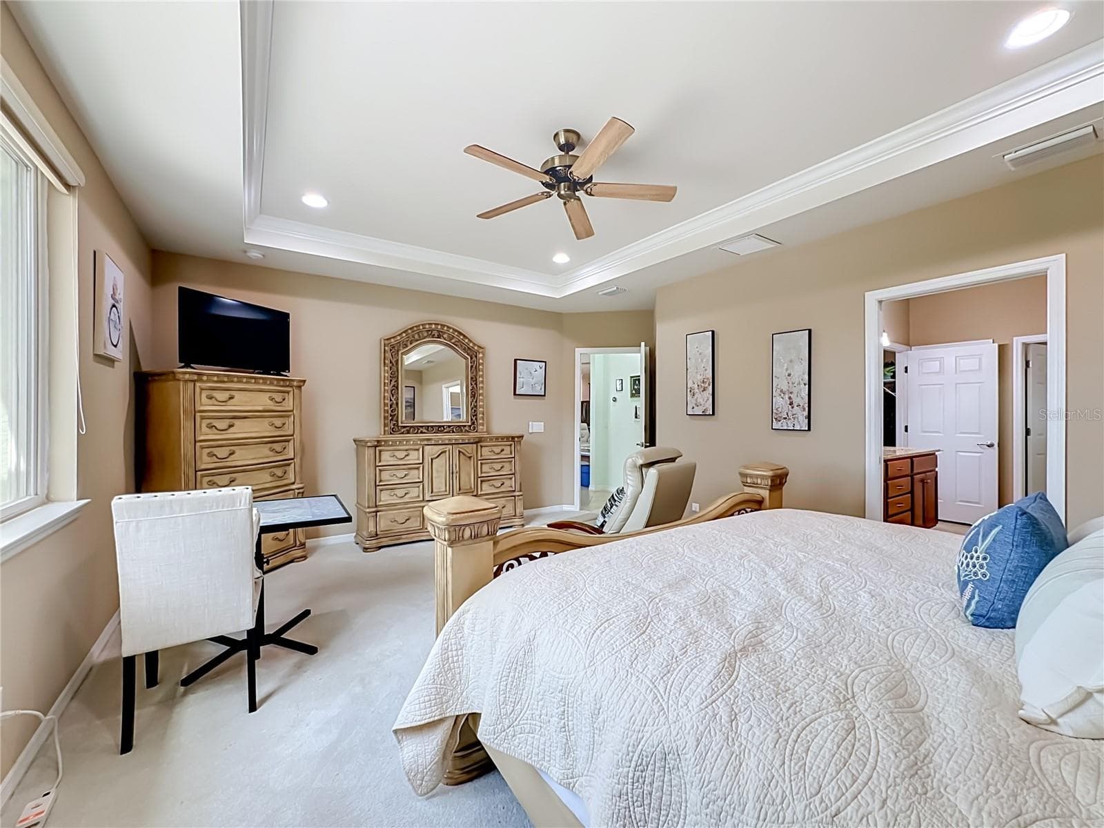 Light-Filled Primary Bedroom with Decorative Ceiling - 6149 ABACO DR, SARASOTA