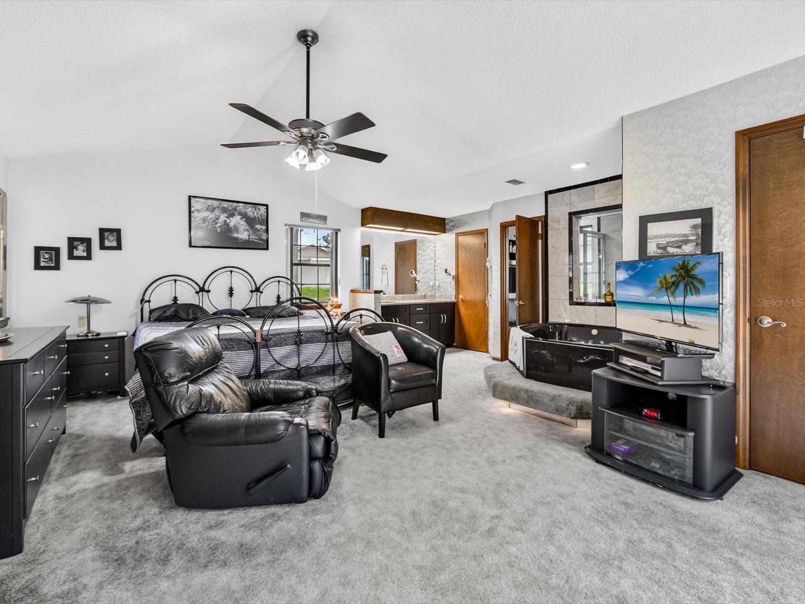 Single Family Residence at 671 QUIETWATER CV, ALTAMONTE SPRINGS, photo 14 of 63