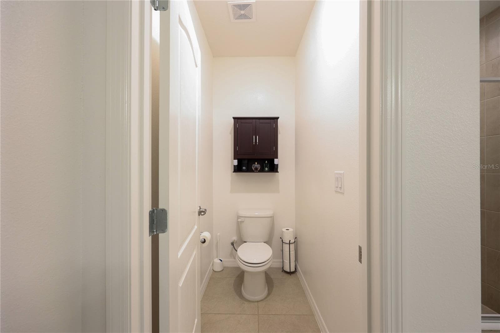 Single Family Residence at 1113 BRADFORD RIDGE DR, LEESBURG, photo 12 of 22