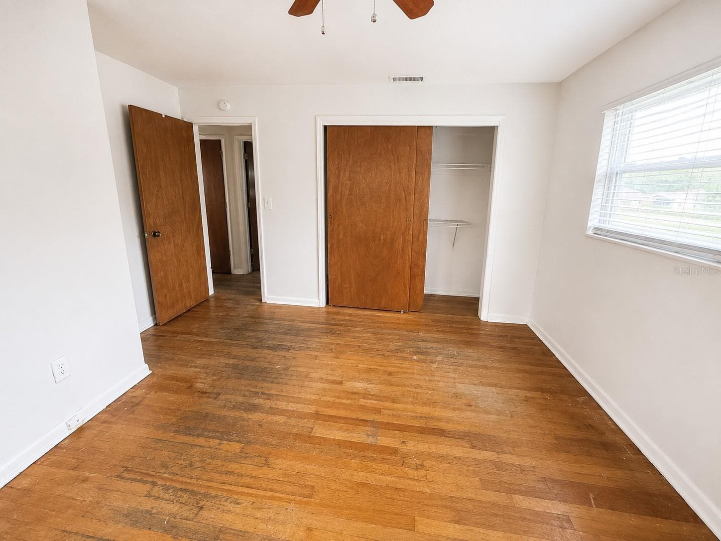 Single Family Residence at 409 MONTGOMERY AVE, LAKELAND, photo 19 of 32