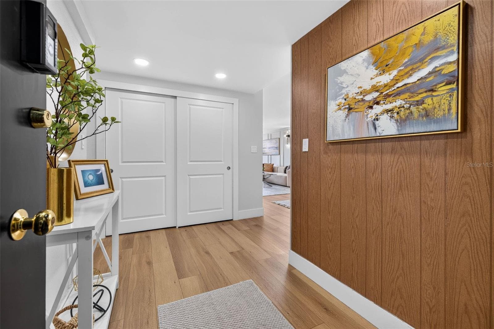 Entry Foyer - 100 OAKMONT LN #204, BELLEAIR