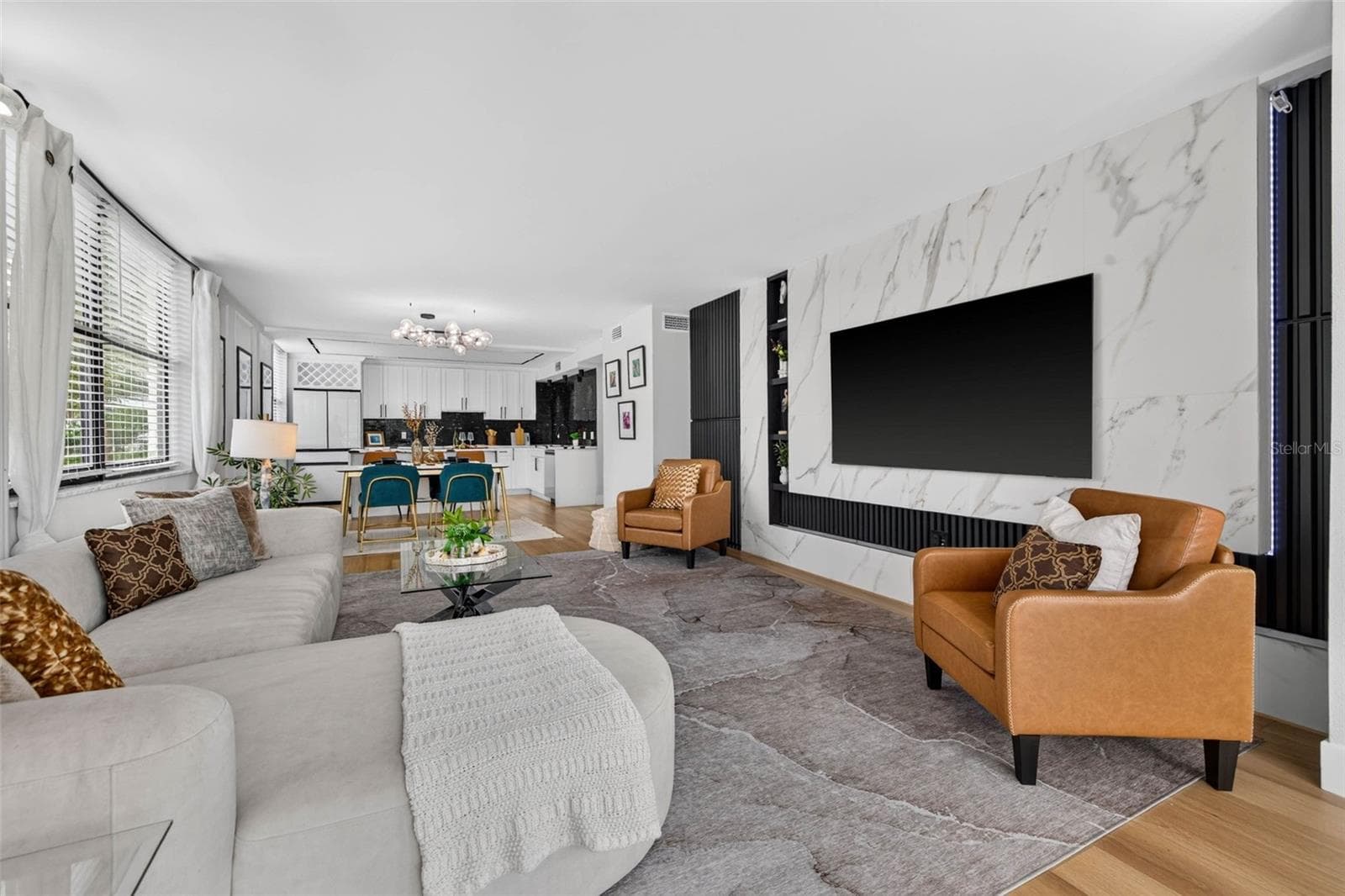 Living Room - 100 OAKMONT LN #204, BELLEAIR