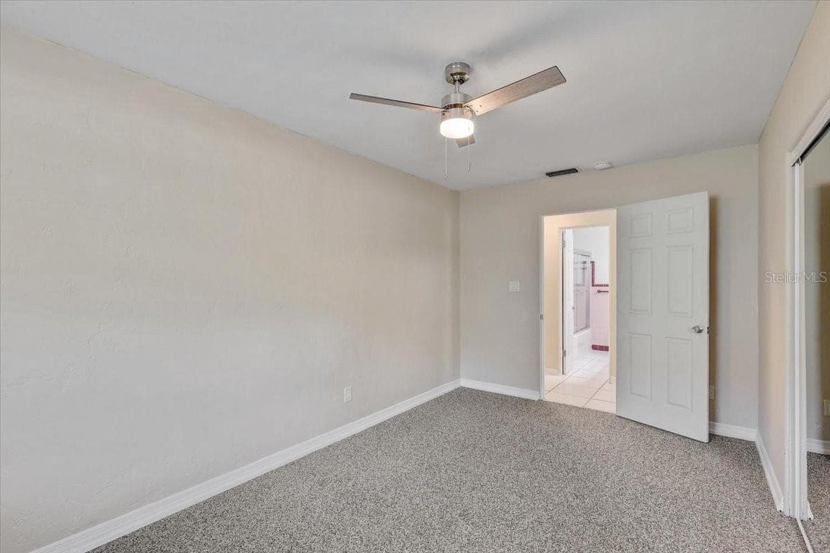 Guest bedroom 1 - 2901 DR MARTIN LUTHER KING JR ST S, ST PETERSBURG