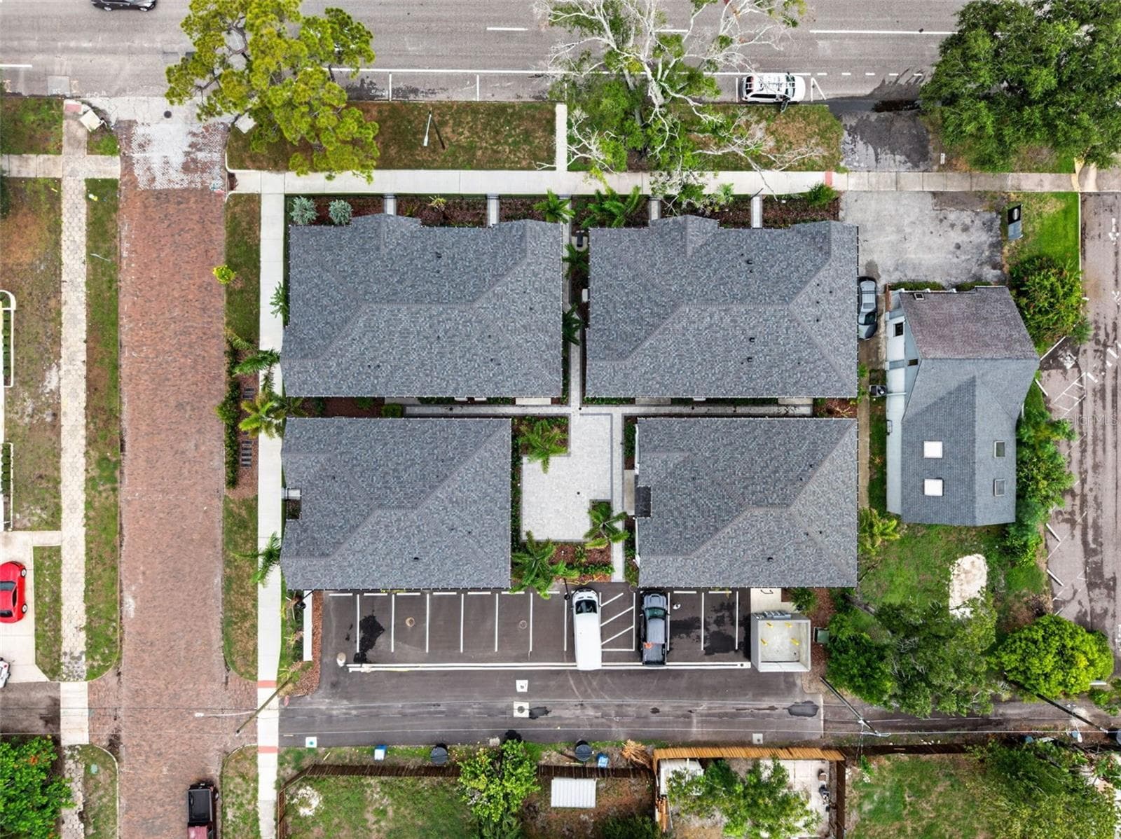 Townhouse at 3601 1ST AVE N, ST PETERSBURG, photo 31 of 32