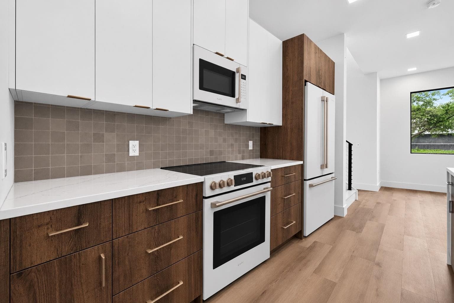 Townhouse at 3603 1ST AVE N, ST PETERSBURG, photo 9 of 27