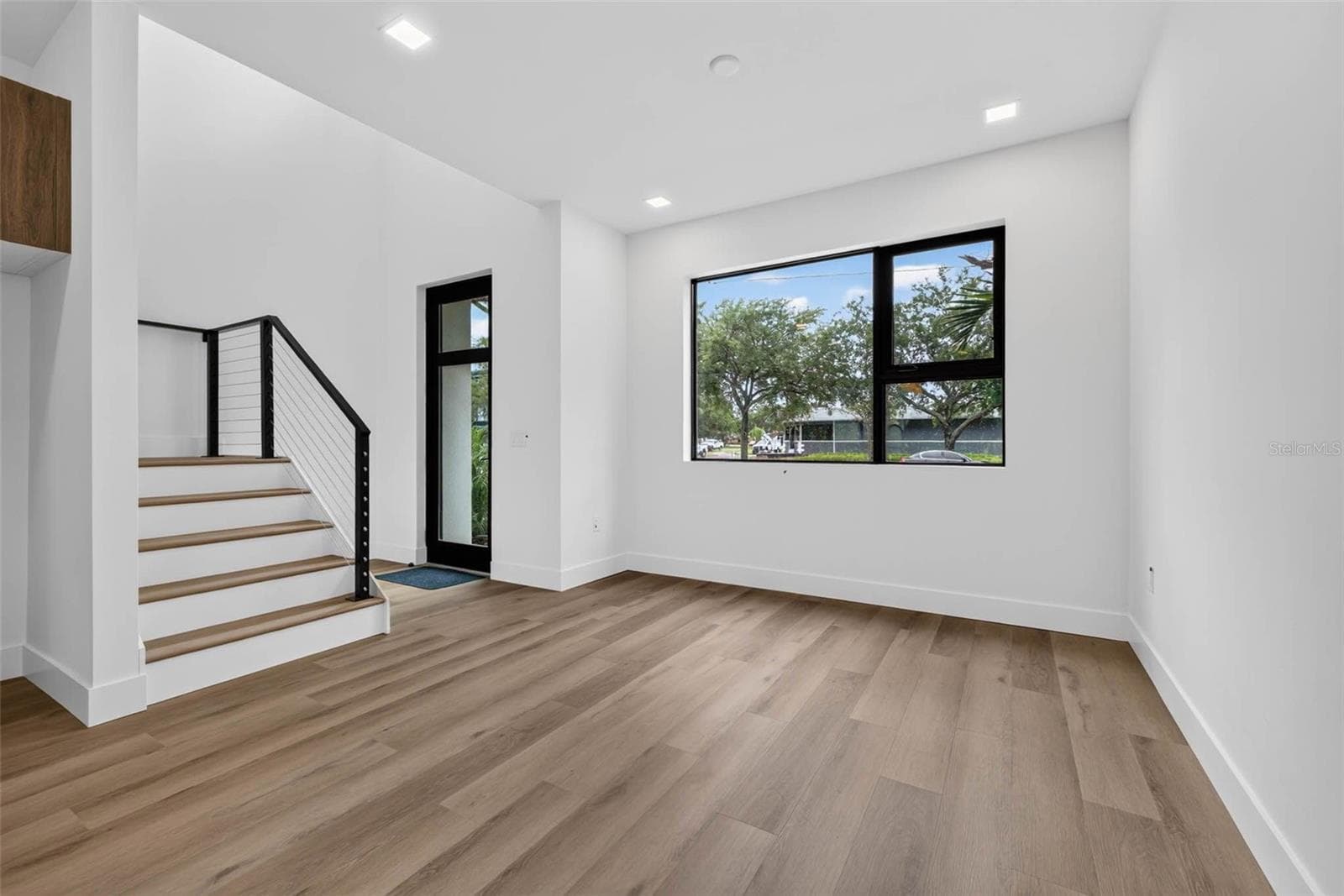 Townhouse at 3603 1ST AVE N, ST PETERSBURG, photo 10 of 27