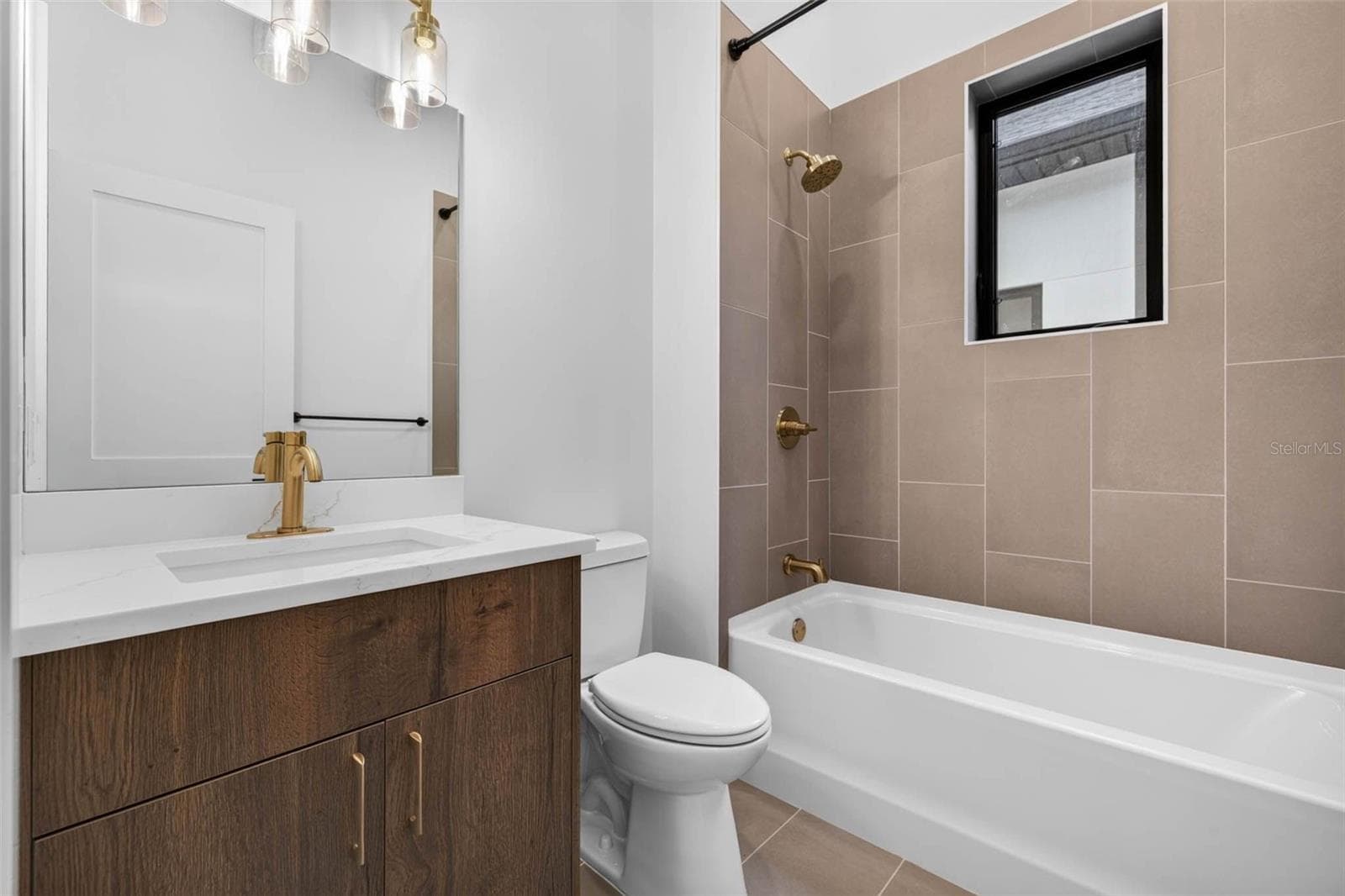 Townhouse at 3603 1ST AVE N, ST PETERSBURG, photo 17 of 27