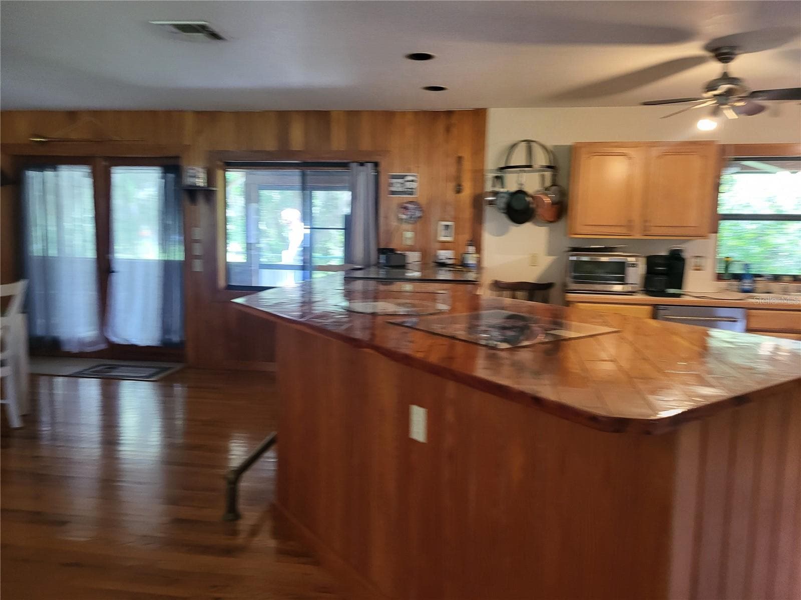 Single Family Residence at 32531 4TH AVE, SAN ANTONIO, photo 12 of 13