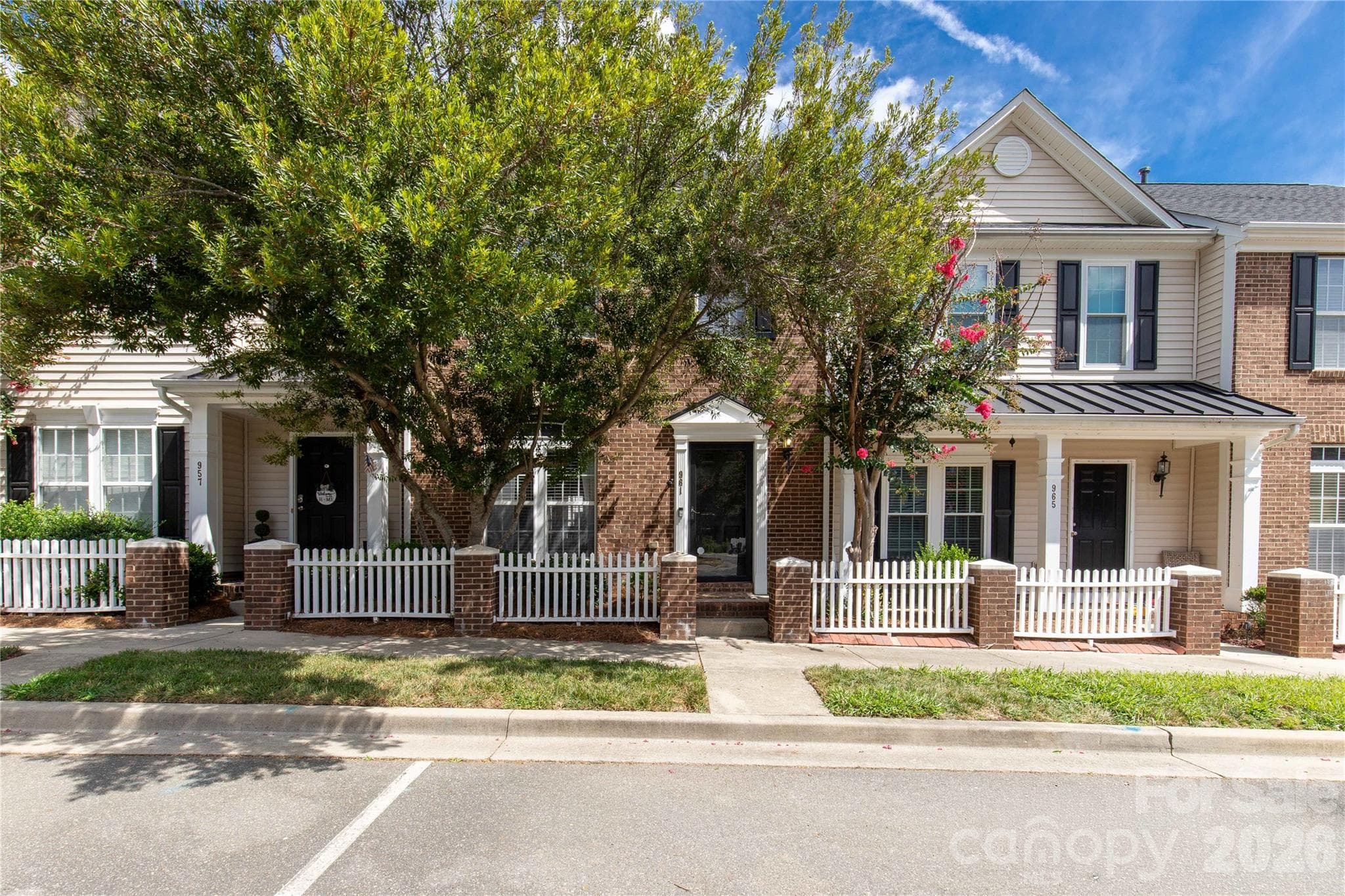 Townhouse at 961 Coolsprings Lane, Rock Hill, photo 4 of 38