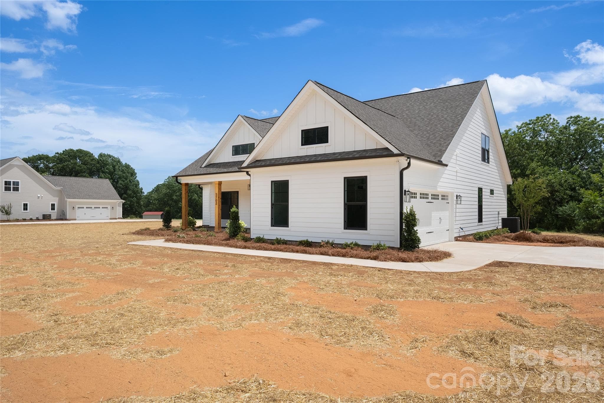 Single Family Residence at 5702 Love Mill Road, Monroe, photo 4 of 48