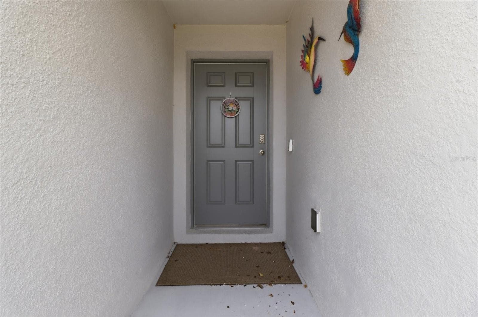 Single Family Residence at 410 W PUTTING GREEN CT, BEVERLY HILLS, photo 6 of 50