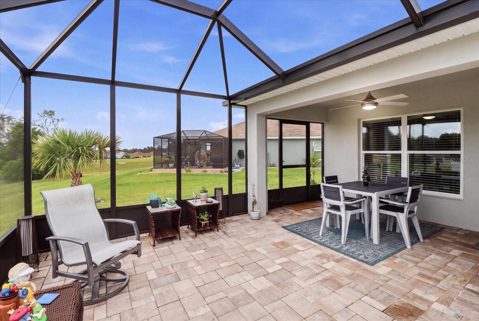 Single Family Residence at 410 W PUTTING GREEN CT, BEVERLY HILLS, photo 36 of 50