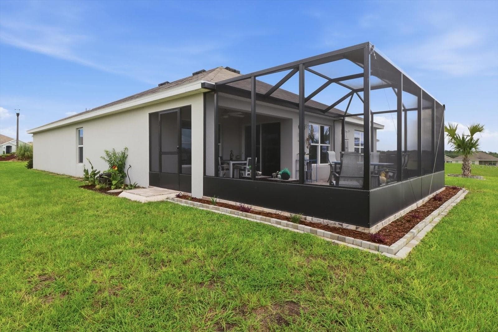 Single Family Residence at 410 W PUTTING GREEN CT, BEVERLY HILLS, photo 39 of 50