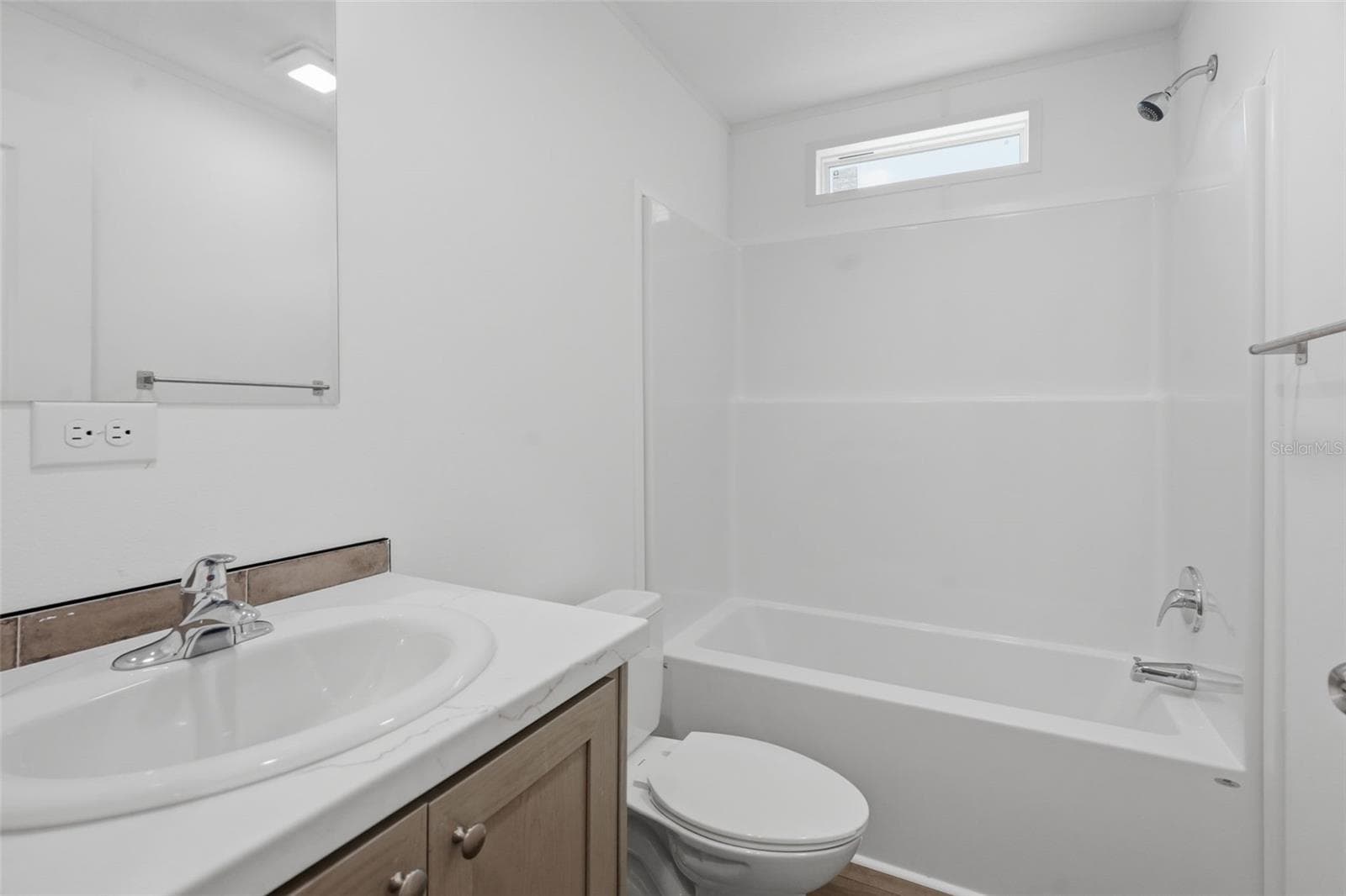Manufactured Home at 4241 E HAWAII LN, HERNANDO, photo 9 of 17