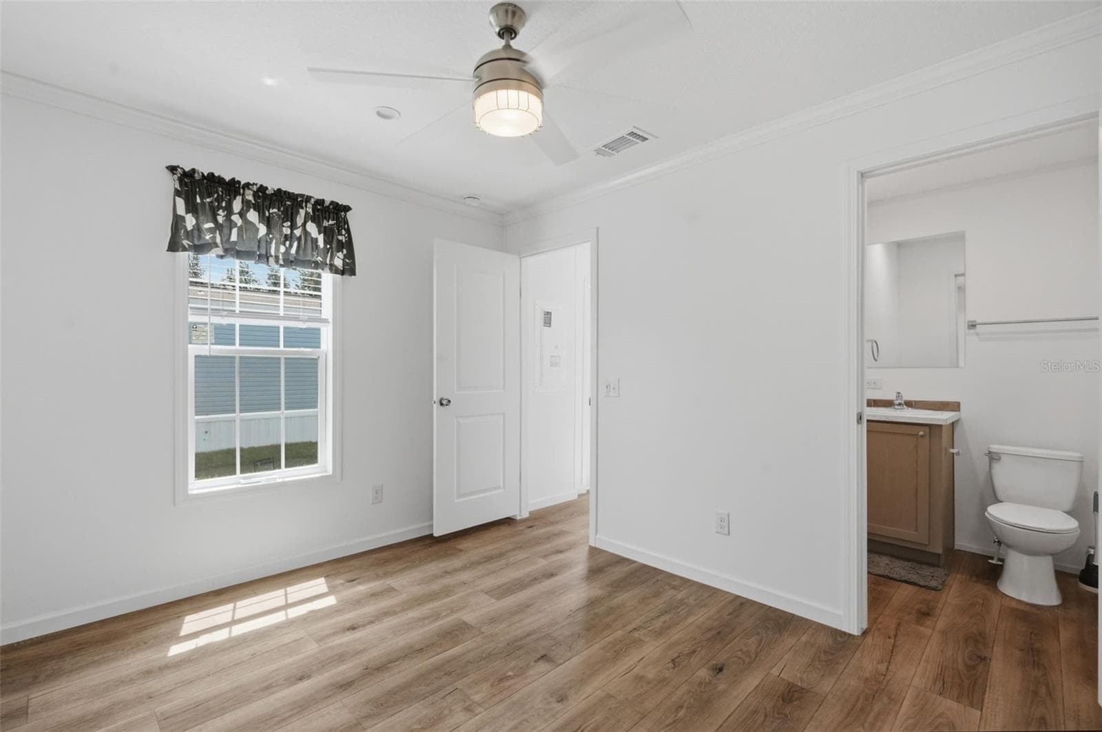 Master Bd - 4241 E HAWAII LN, HERNANDO