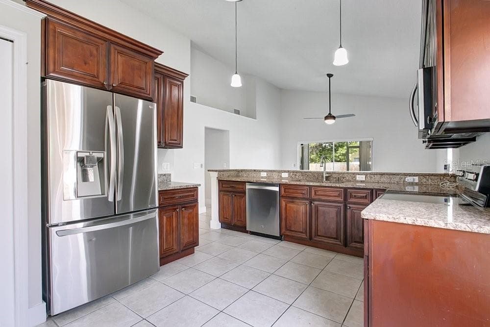 Single Family Residence at 3127 BIRMINGHAM BLVD, ORLANDO, photo 5 of 38