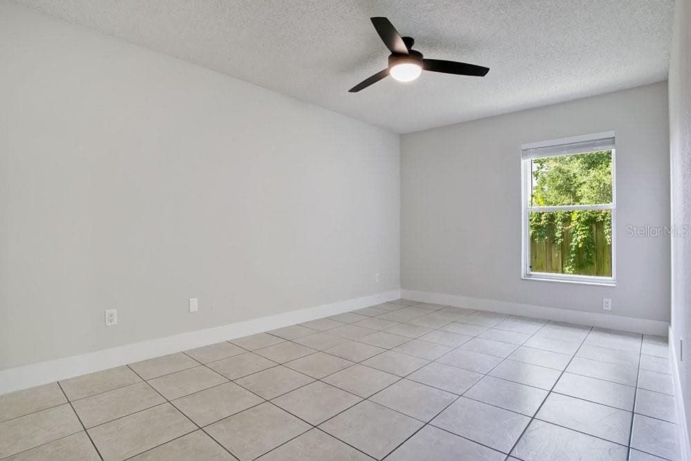 Single Family Residence at 3127 BIRMINGHAM BLVD, ORLANDO, photo 14 of 38
