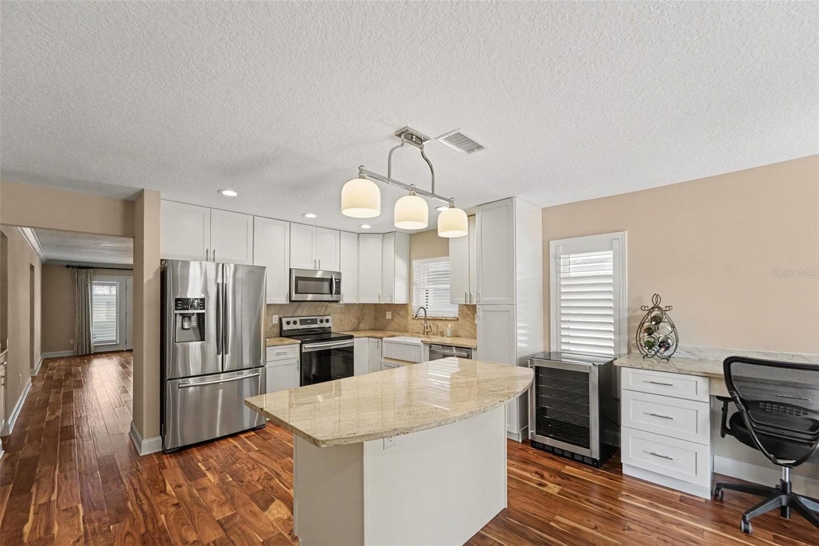 Townhouse at 1683 WATERMARK CIR NE, ST PETERSBURG, photo 4 of 46
