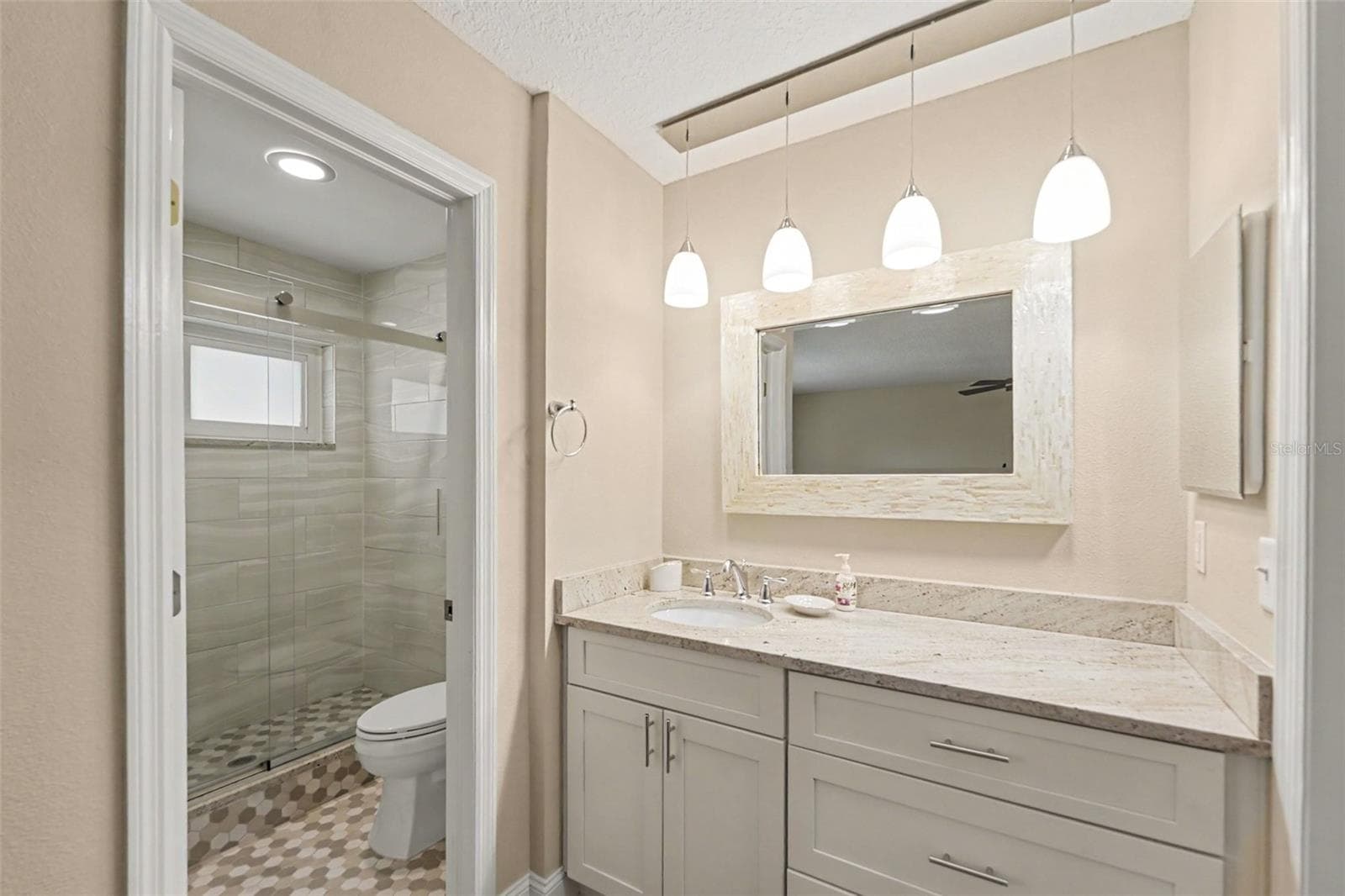 Townhouse at 1683 WATERMARK CIR NE, ST PETERSBURG, photo 18 of 46