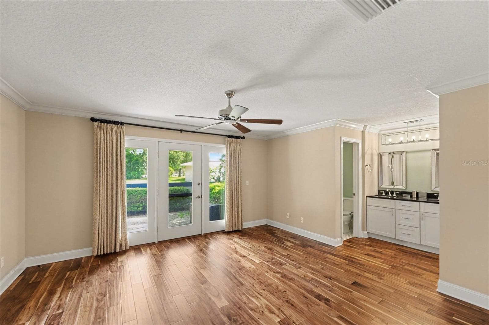 Townhouse at 1683 WATERMARK CIR NE, ST PETERSBURG, photo 24 of 46