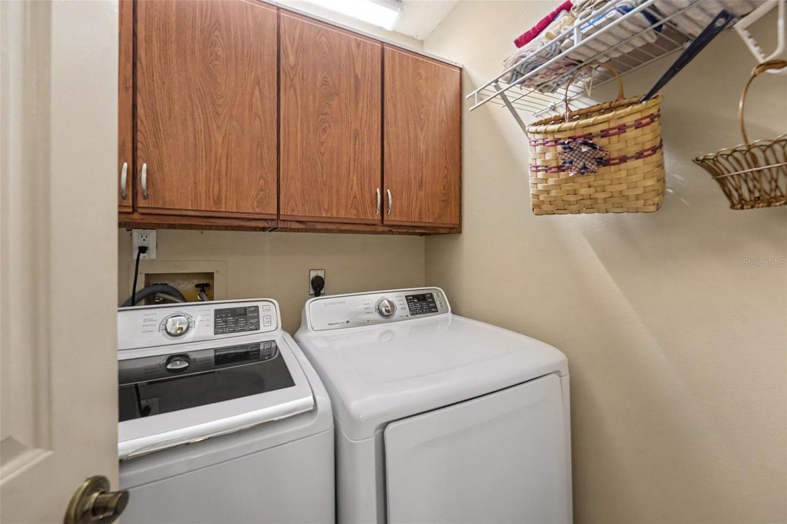 Townhouse at 1683 WATERMARK CIR NE, ST PETERSBURG, photo 33 of 46