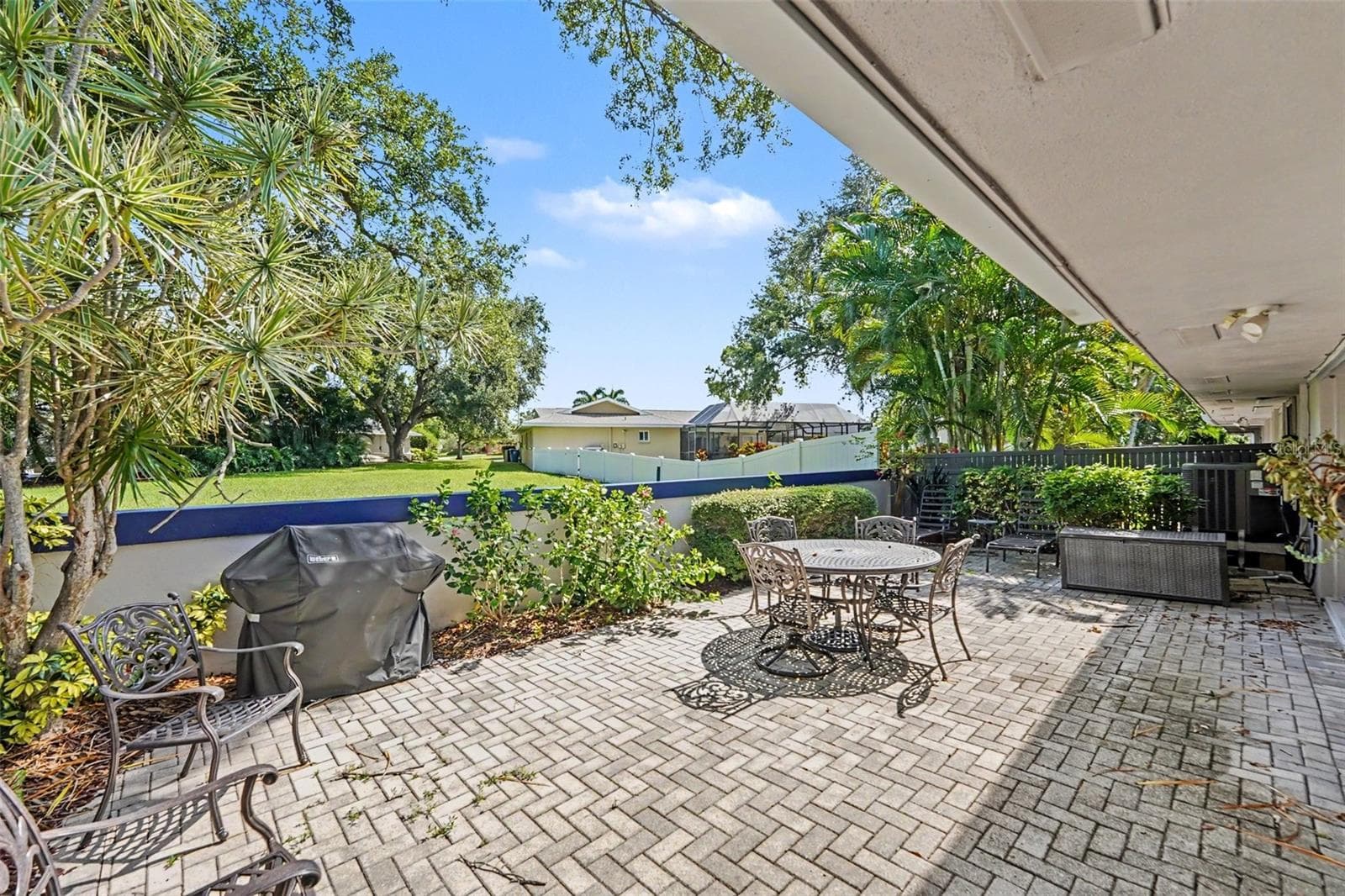 Townhouse at 1683 WATERMARK CIR NE, ST PETERSBURG, photo 34 of 46