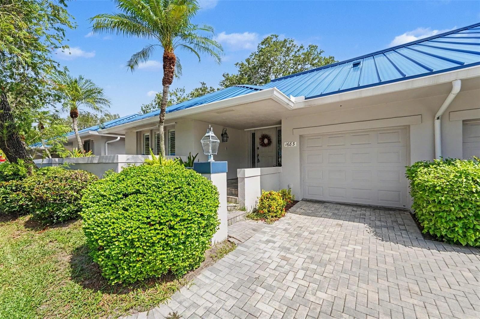 Townhouse at 1683 WATERMARK CIR NE, ST PETERSBURG, photo 44 of 46